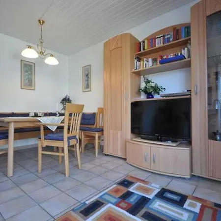 Rondorf بيت للعطل *